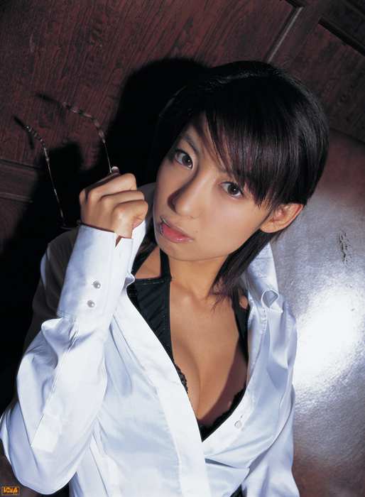 Bomb.TV写真ID0012 2005.03.01 Mariko Okubo 大久保麻梨子