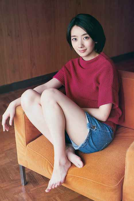 [Weekly Big Comic Spirit性感美女杂志]ID0139 2015.10 No.46 波瑠 [6P3.7M]