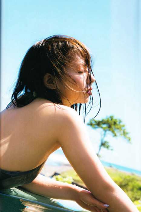 [唯美写真杂集]ID0144 2016.08.10 山田菜々 写真集 『 nanairo 』--性感提示：极品美妙身段半脱熟妇美人